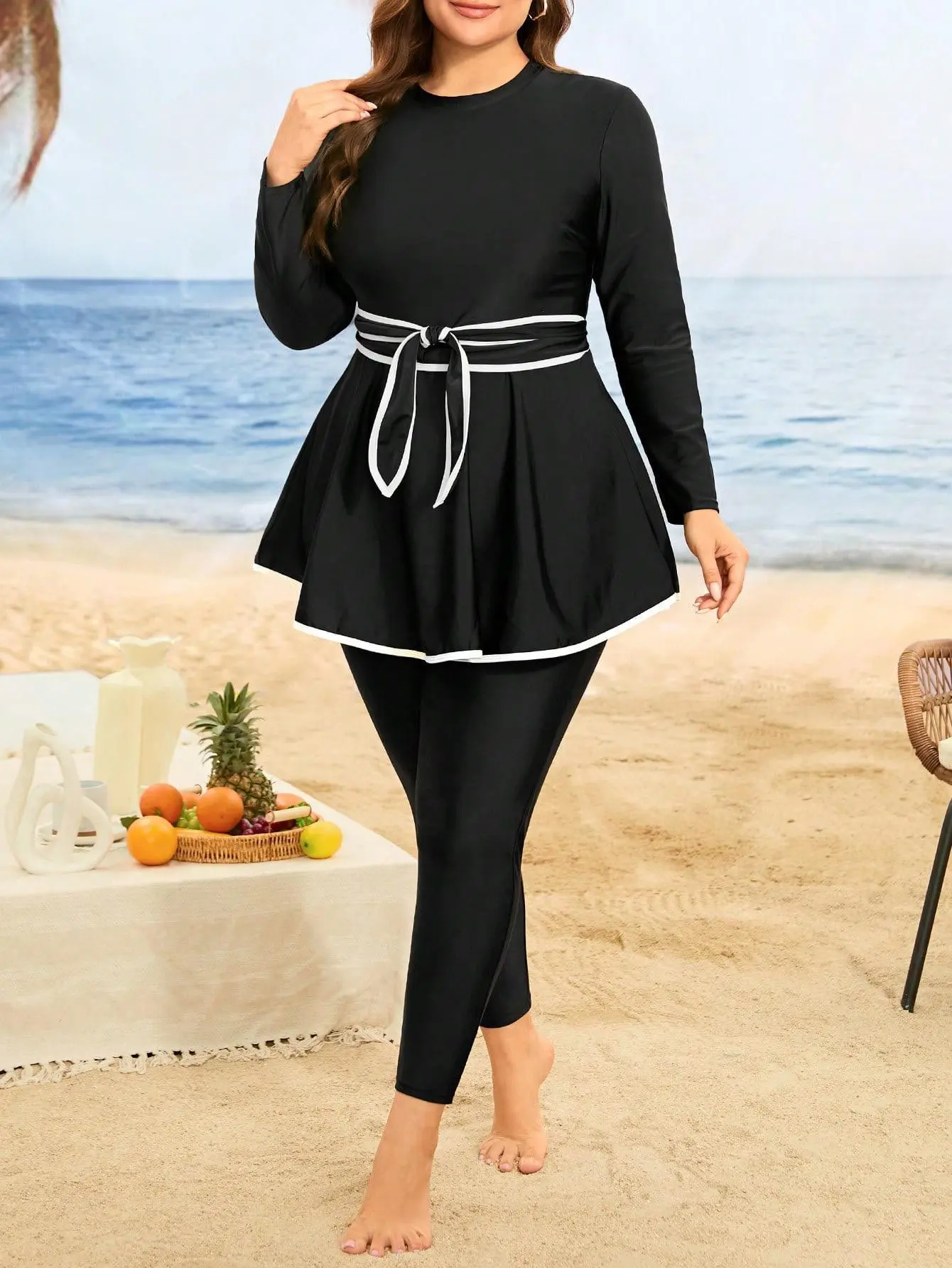 Solid White Lined 2Pcs Swimsuit